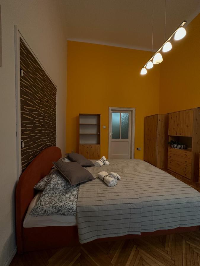 Old Town Apart Apartment Budapest Ngoại thất bức ảnh